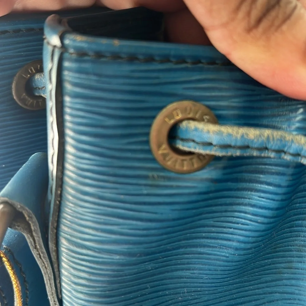 Louis Vuitton Épi Leather Shoulder bag